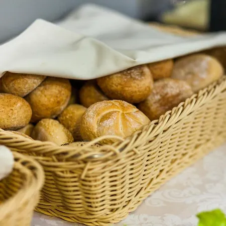 Olivia Отель 2*